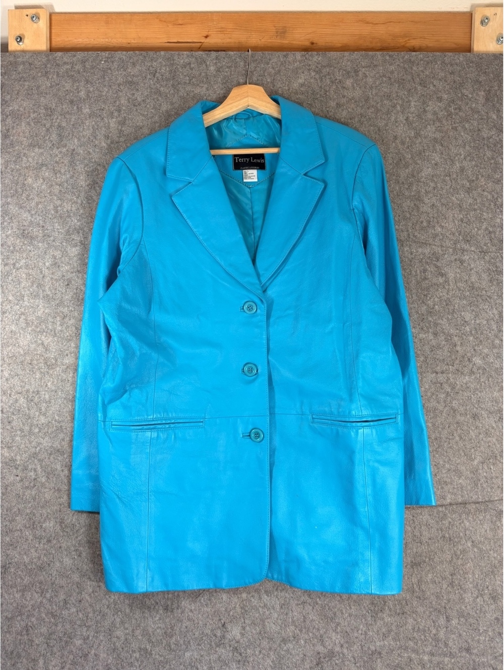 Terry Lewis Turquoise Leather Blazer size large women’s